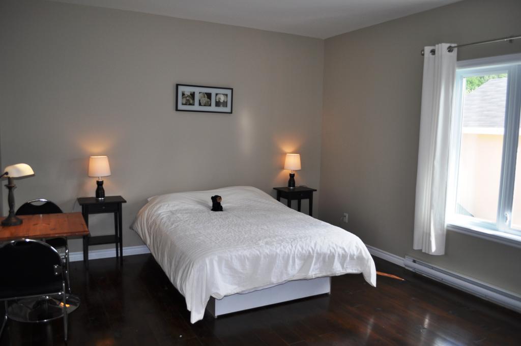 La Taniere De L'Ours Hotel Saint-Donat-de-Montcalm Kamer foto